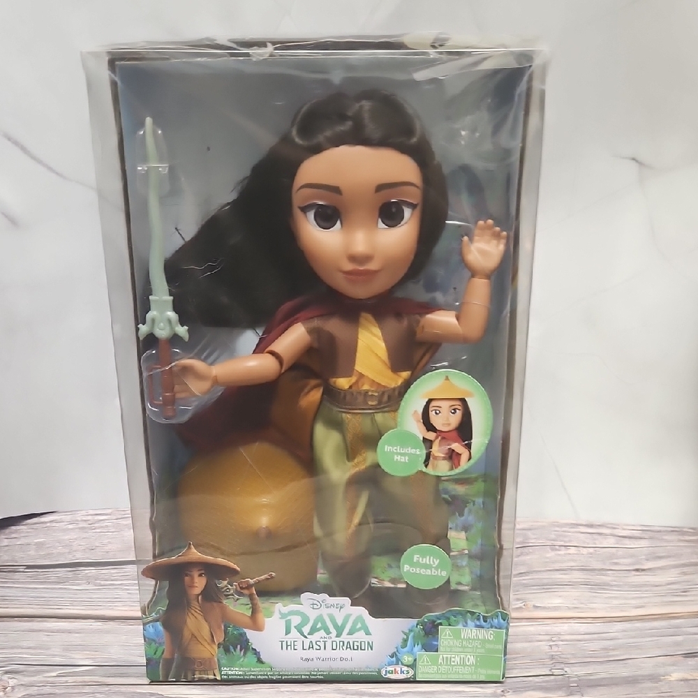 Disney NIB Raya and the Last Dragon Doll